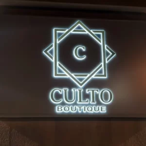 insegna culto boutique bari