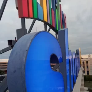 insegna cinema shoville bari